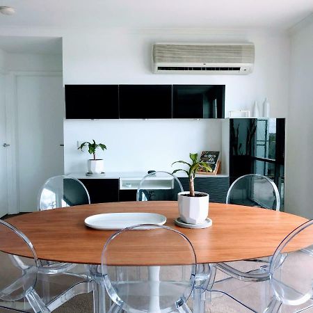 Staying Places - The Avenue Canberra Buitenkant foto