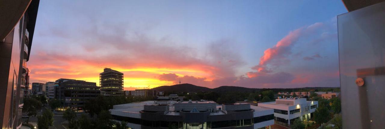 Staying Places - The Avenue Canberra Buitenkant foto