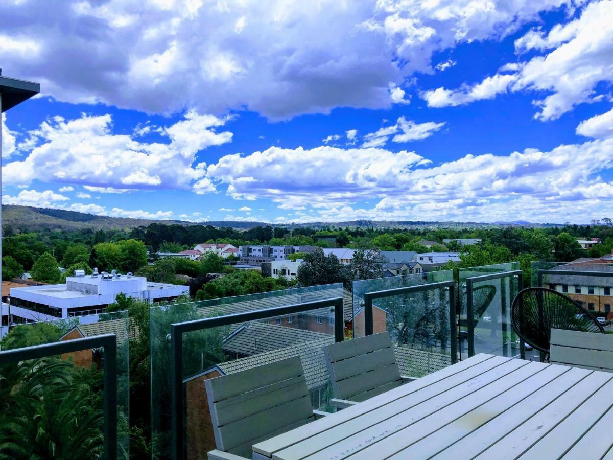 Staying Places - The Avenue Canberra Buitenkant foto